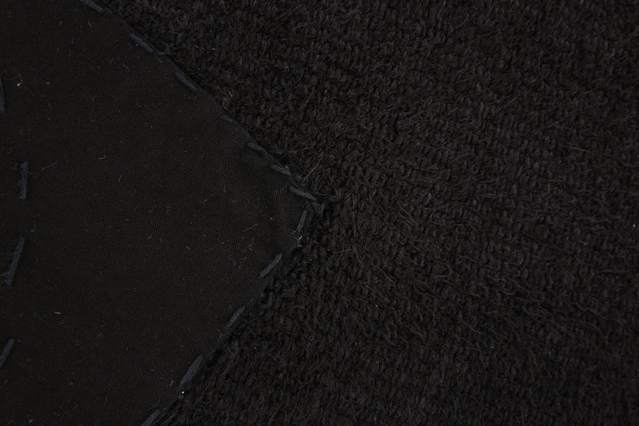 medium old black - 111A